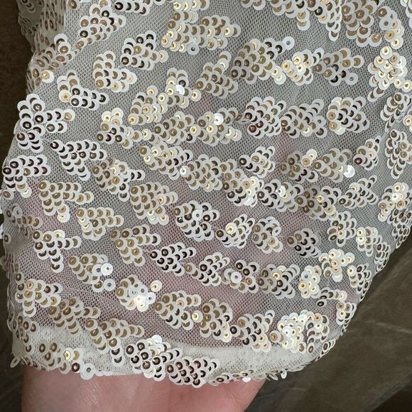 Express Ivory Gold Sparkly Sequin Puff Long Sleeve Blouse Large NWT - Picture 3 of 7